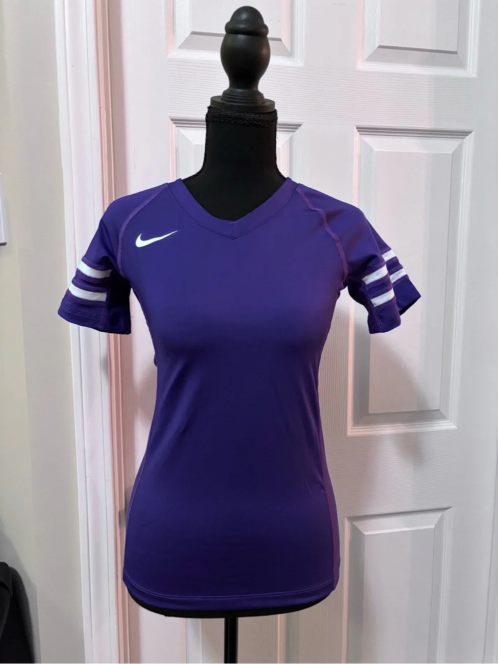 Nike Women’s Purple Short-Sleeve Volleyball Jersey
